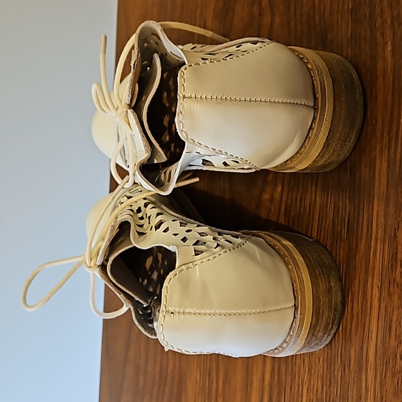 All Black Cream Lace Up Oxfords - Picture 6 of 9